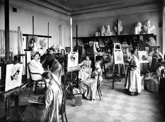 Studenten in een schilderklas, Vladimir Kerk School, St. Petersburg, 1909